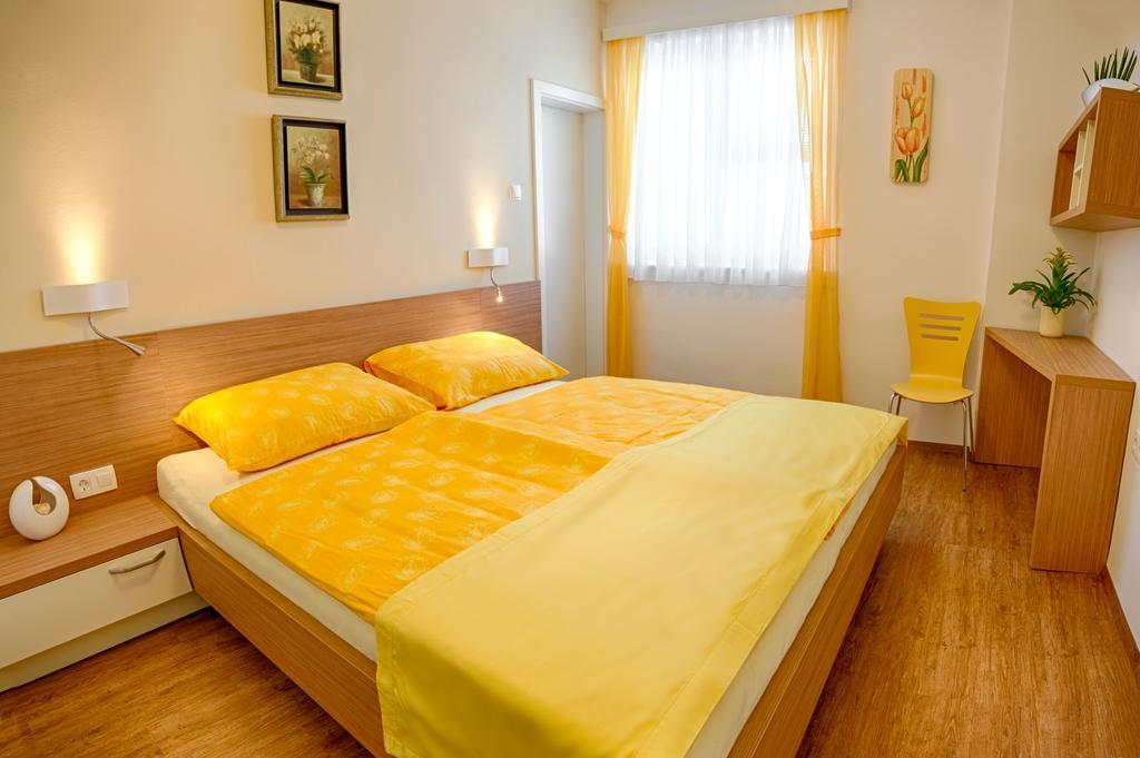 Sea View Guesthouse Opara Piran Szoba fotó